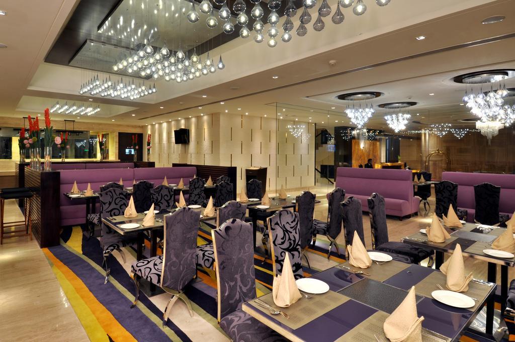 The Cove Hotel Панчкула Екстер'єр фото